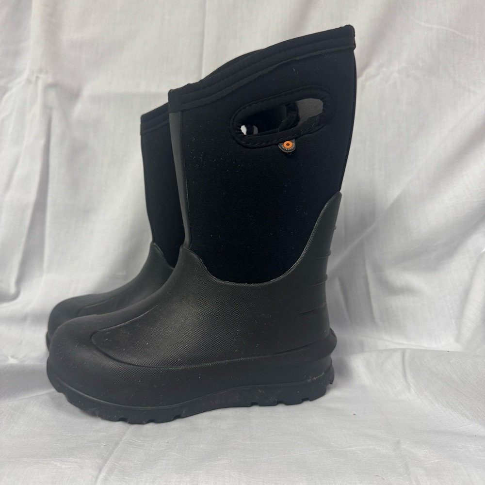 Youth size 12 classic black bogs neoprene winter boots